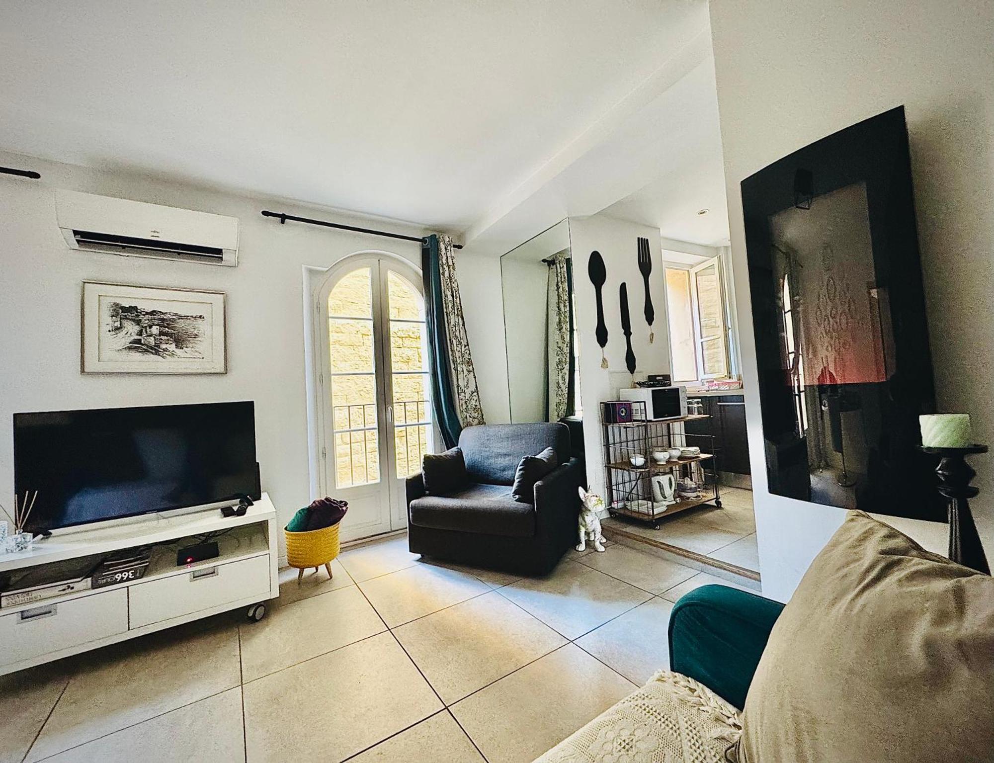 Petit Reve Lägenhet LʼIsle-sur-la-Sorgue Exteriör bild